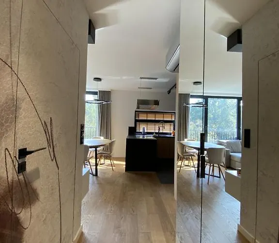 アパート Araliya